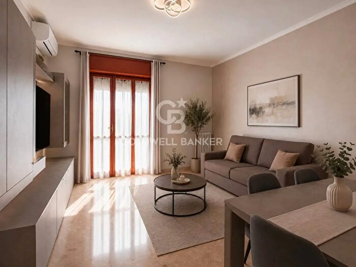 Appartamento trilocale in vendita in Verano Brianza