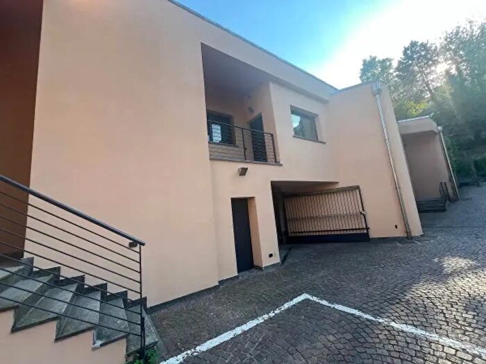 Appartamento quadrilocale in vendita in Via Carso, Como