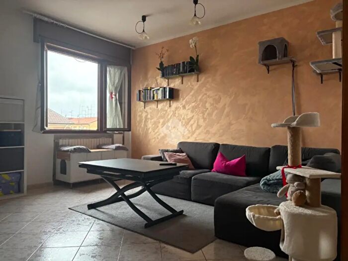 Appartamento trilocale in vendita in Piazza Bruno Buozzi, Ferrara