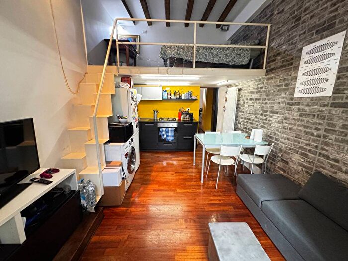 Appartamento bilocale in affitto in Via Vigevano, Navigli Darsena, Milano