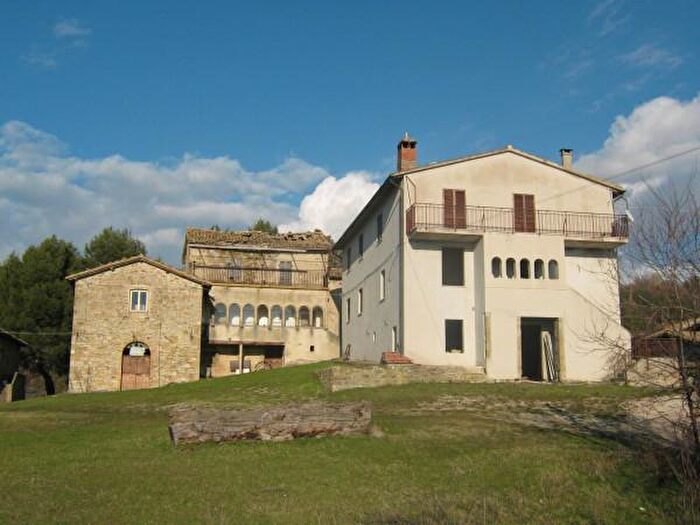 Casa con 6 locali in vendita in Località Santa Margherita Campagna, Assisi