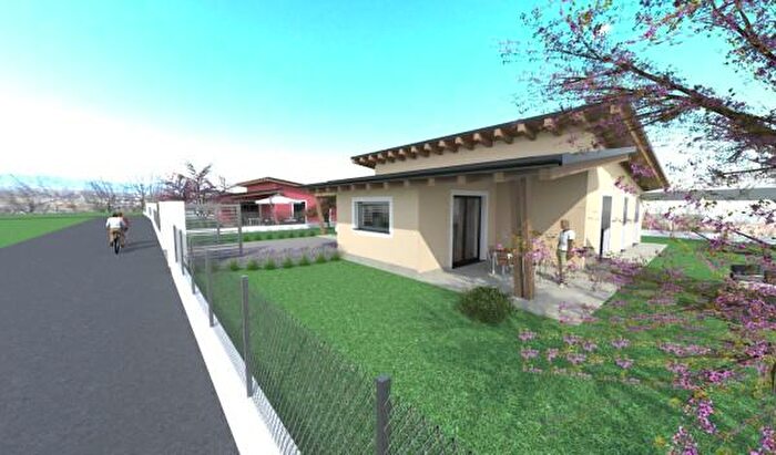 Casa con 5 locali in vendita in Via Roma, Pianfei