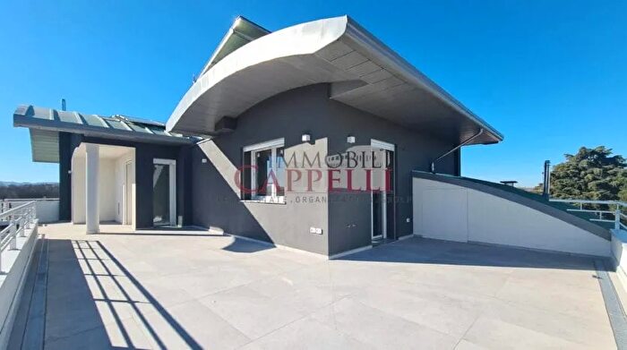 Casa con 5 locali in vendita in Via Ossi Forlìcesena Forlì Villagrappa, Forli