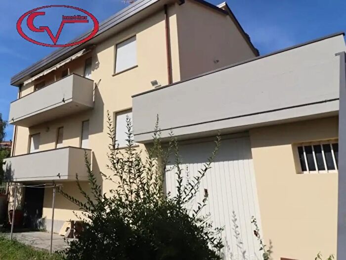 Casa con 5 locali in vendita in Ambra, Bucine