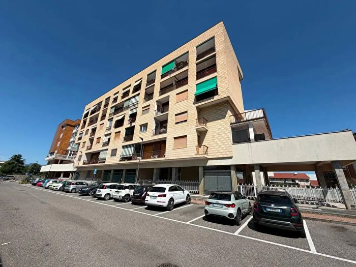 Appartamento trilocale in vendita in Via Fossano, Rivalta Di Torino
