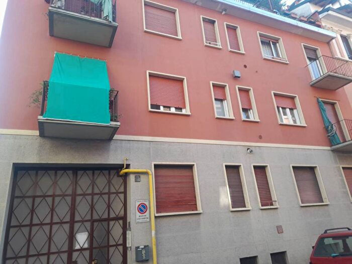 Appartamento bilocale in affitto in Via Scipione Piattoli, Cimiano, Milano