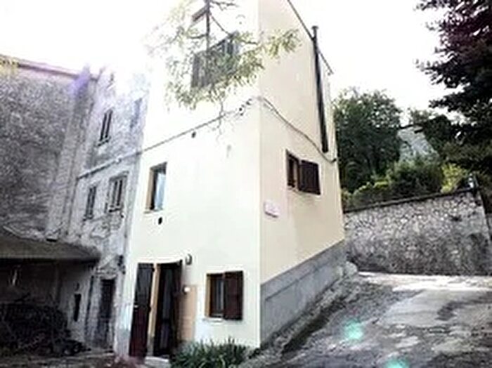 Casa quadrilocale in vendita in Via Girone Pretoro Ch, Pretoro