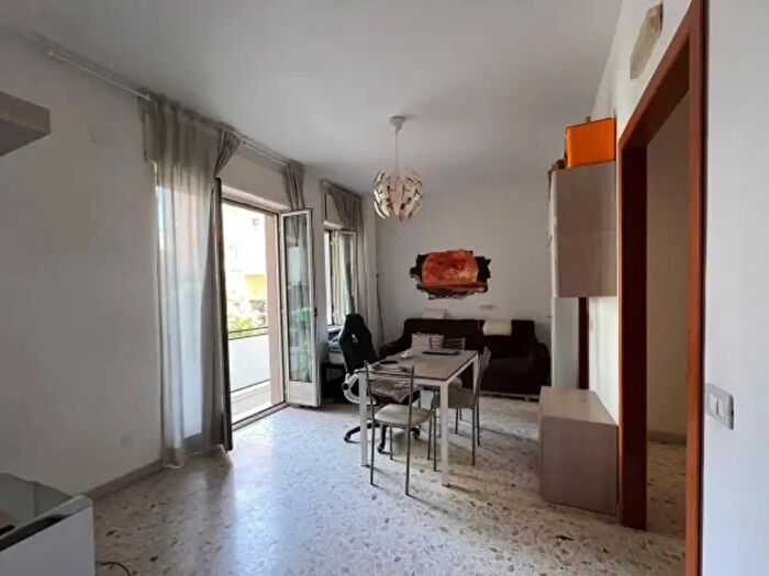 Appartamento bilocale in vendita in Via San Giacomo dei Capri, Napoli