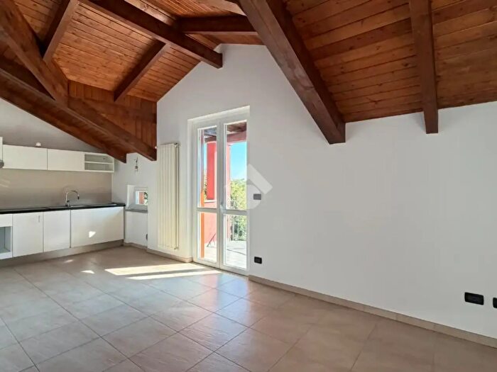Appartamento trilocale in affitto in Str della Marca, Castagneto Po