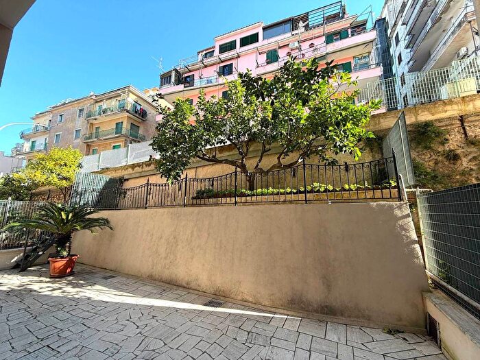 Appartamento trilocale in affitto in Via Villa Braschi, Tivoli Alta, Tivoli