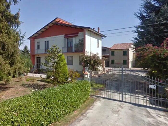 Casa quadrilocale in vendita in Ferrara