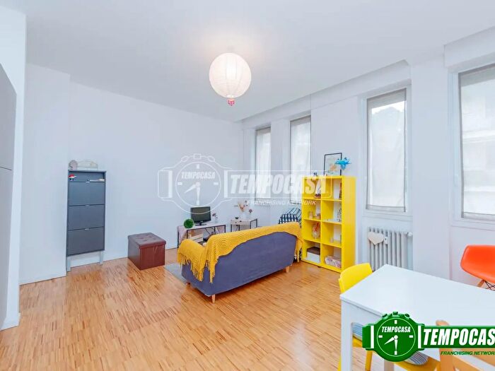 Appartamento bilocale in affitto in Via Punta Licosa, Milano
