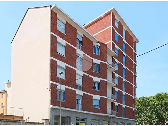 Appartamento quadrilocale in vendita in Via Borgomasino, Torino