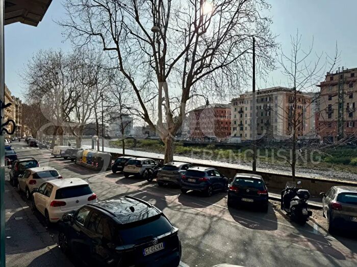 Appartamento con 5 locali in vendita in Corso Galliera, Genova