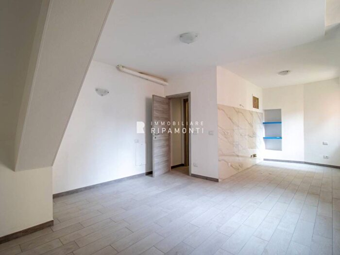 Appartamento monolocale in affitto in Via Dottor Egidio Coppola, Civate