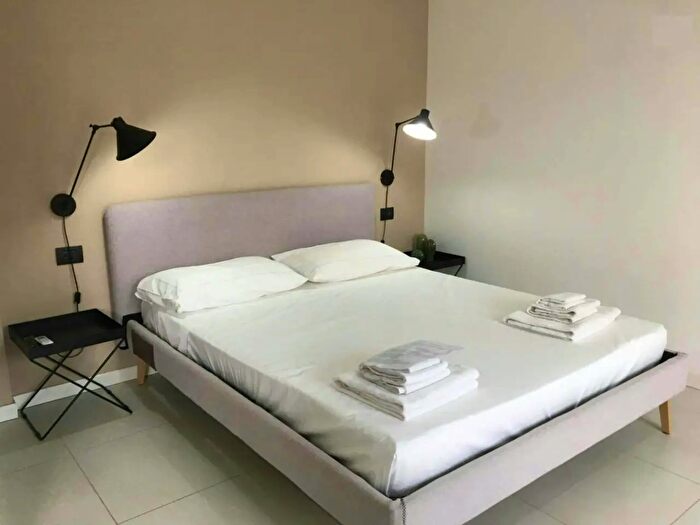 Appartamento monolocale in affitto in Via Luigi Mercantini, Milano