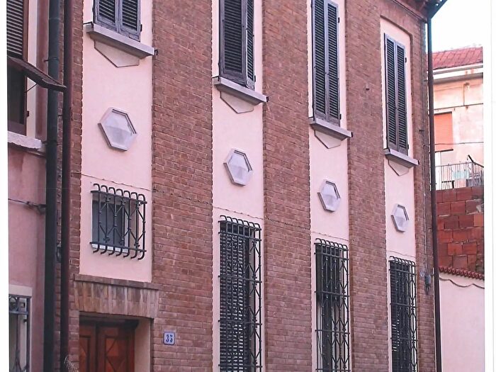 Casa con 6 locali in vendita in Via del Pavone, Ferrara