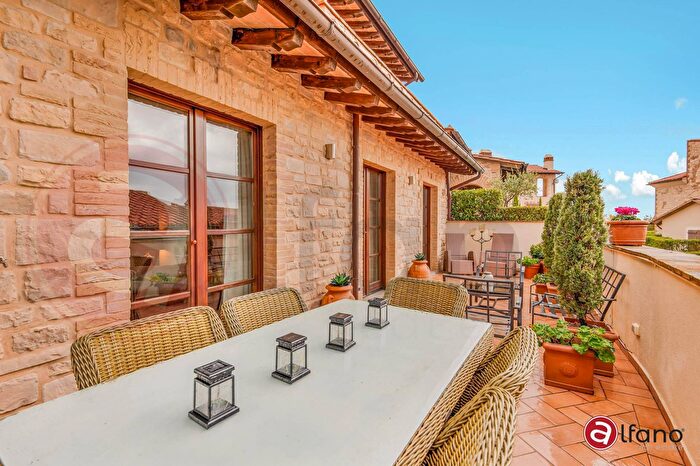 Casa con 6 locali in vendita in Strada Conventaccio, Ficulle