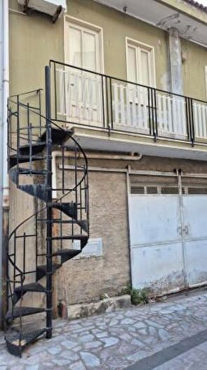 Casa quadrilocale in vendita in Piazza Duomo di Gualtieri, Gualtieri Sicamino