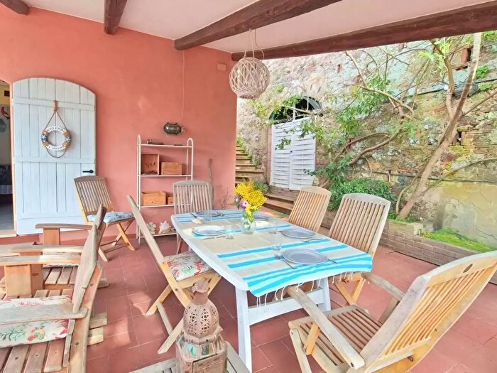 Casa quadrilocale in vendita in Via SantAnna, Porto Azzurro