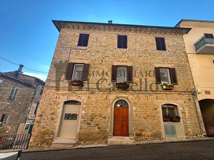 Appartamento trilocale in vendita in Via Giuseppe Garibaldi, Magione