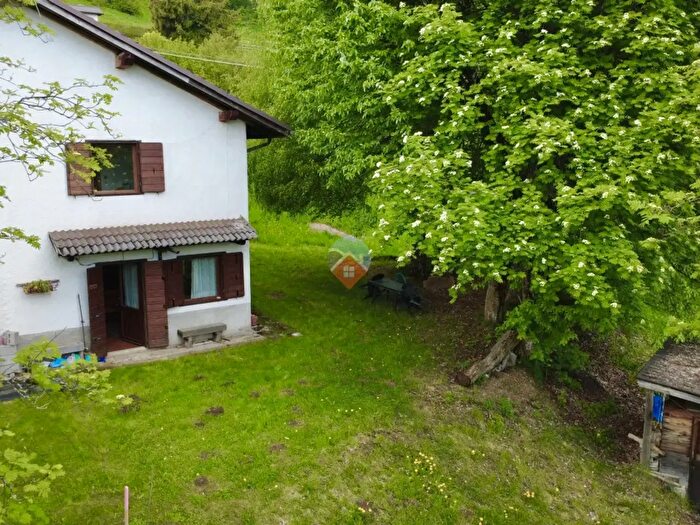 Casa trilocale in vendita in Strada Provinciale del Monte Baldo, Brentonico