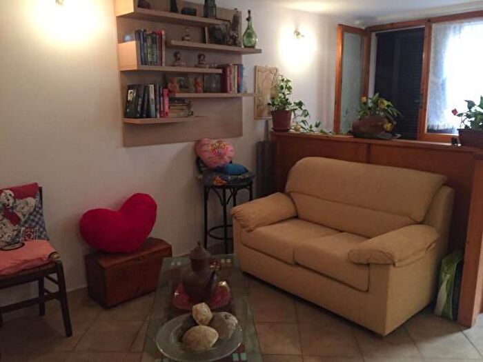 Casa con 5 locali in vendita in Cesena