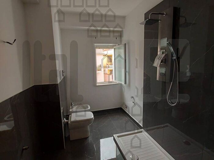 Appartamento trilocale in affitto in bordonaro, Centro Storico, Messina