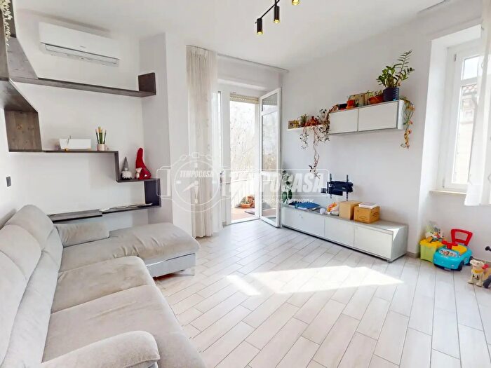 Appartamento trilocale in vendita in Torino