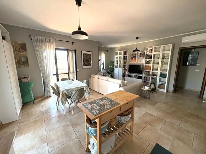 Appartamento quadrilocale in vendita in Via Francesco Cilea, Lamezia Terme