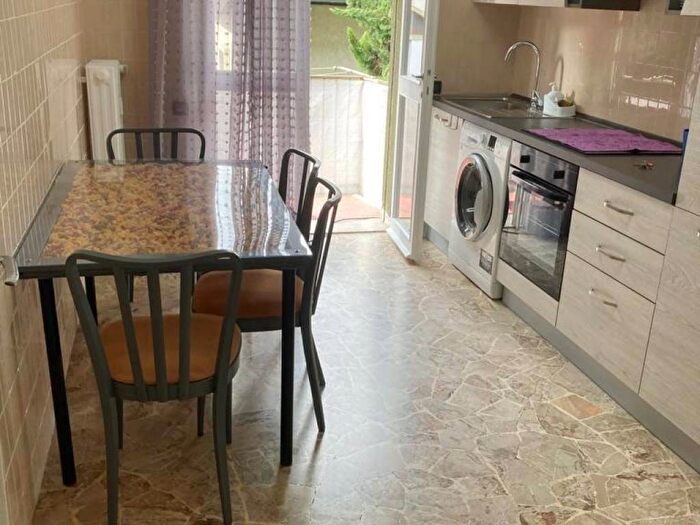 Appartamento con 5 locali in affitto in Via Niccolò Copernico, Madonna Pellegrina, Padova