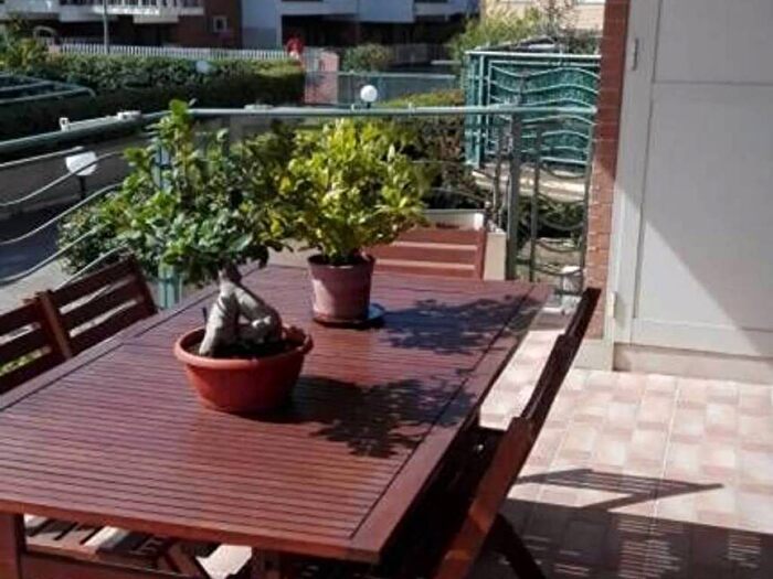 Appartamento trilocale in affitto in Via Rombiolo, Appio Claudio Statuario, Roma
