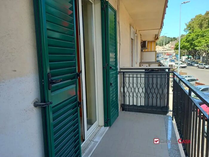 Appartamento trilocale in vendita in Via San Cosimo, Messina