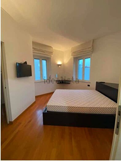 Appartamento trilocale in affitto in Via Raffaello Sanzio, De Angeli, Milano