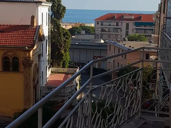 Appartamento bilocale in affitto in Via Vallarino, Sanremo
