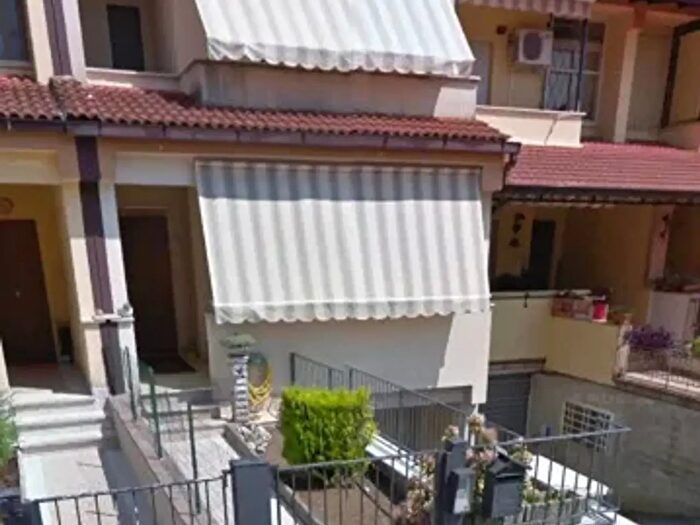 Casa trilocale in vendita in Via Canapine Inferiore, Aquino