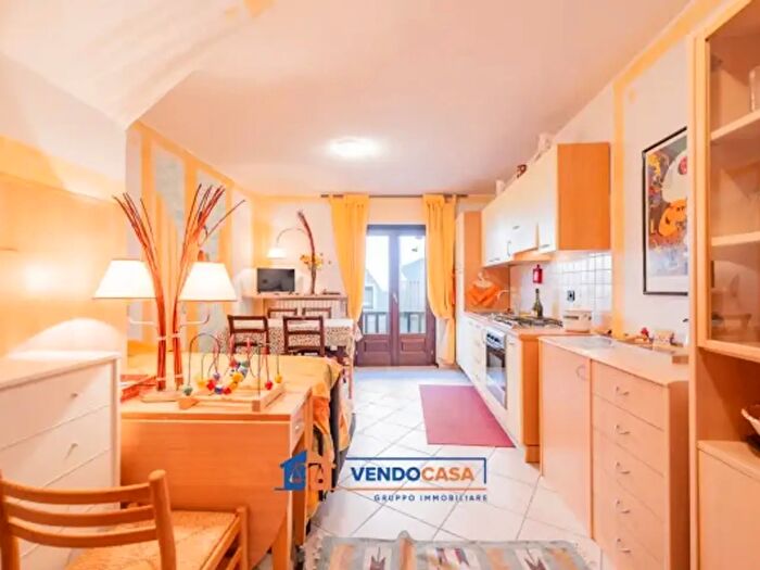 Appartamento bilocale in vendita in Via Umberto I, Vernante