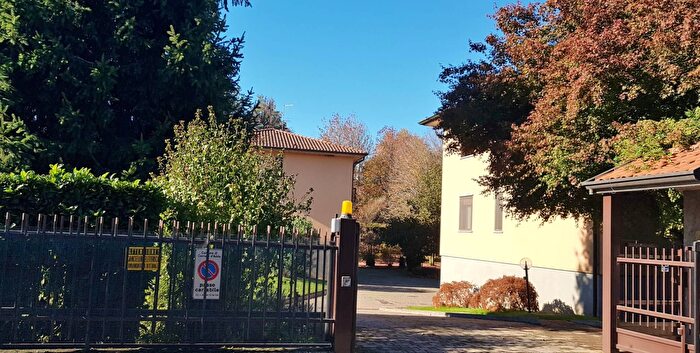 Appartamento trilocale in vendita in Giovanni XXIII, Cornate DAdda