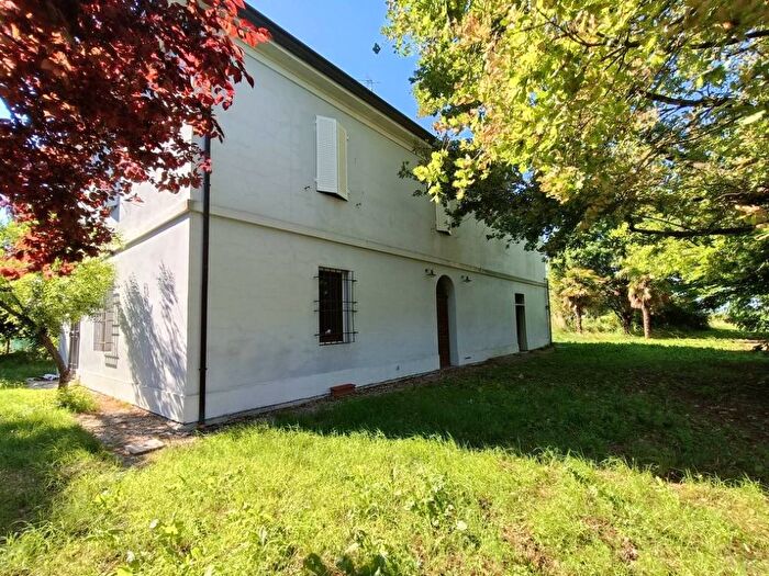 Casa con 6 locali in affitto in Via Canalvecchio, Lugo