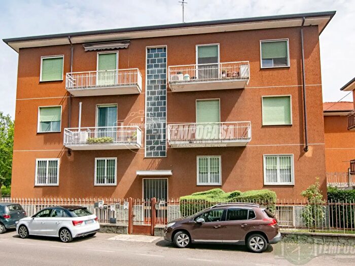 Appartamento trilocale in vendita in Via XXIV Maggio, Senago