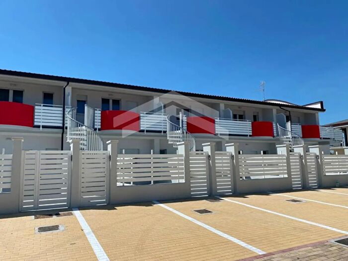 Appartamento bilocale in vendita in Porto Turistico Marina Sveva, Montenero Di Bisaccia