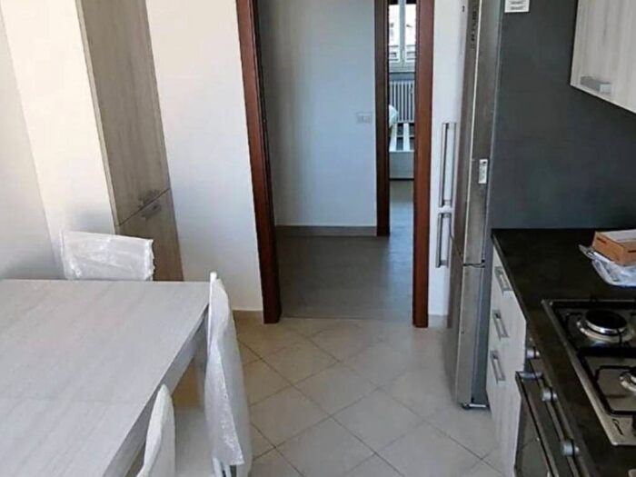 Appartamento con 5 locali in affitto in Cenisio, Milano