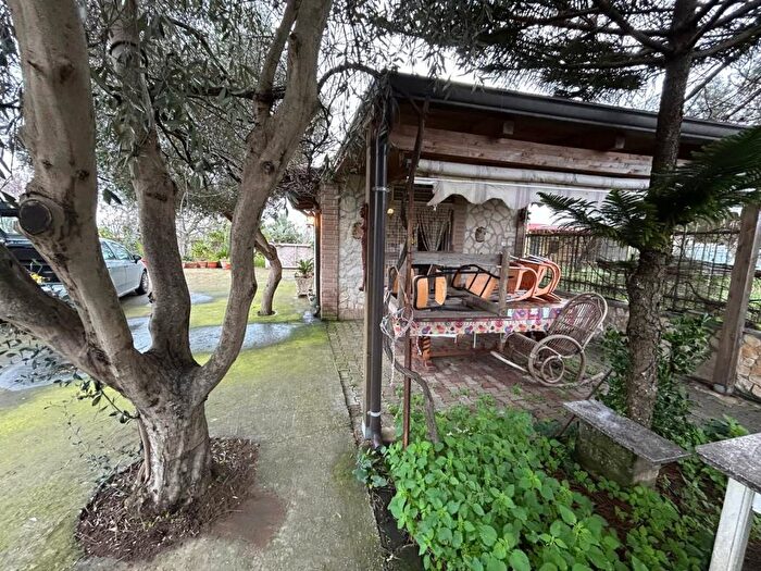 Appartamento quadrilocale in affitto in Via Pietro Pagliuca, Castel Volturno