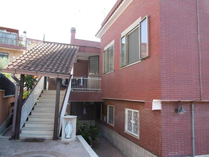 Appartamento trilocale in vendita in via di selva candida, Casalotti, Roma
