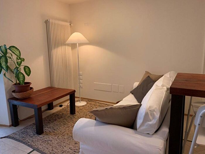 Appartamento trilocale in affitto in Via Trento, Borgo Teresiano, Trieste