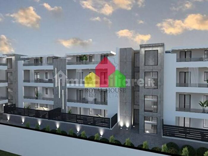 Appartamento trilocale in vendita in Via Peppino Impastato, Caivano