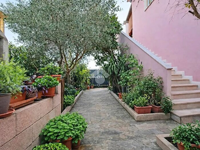 Appartamento quadrilocale in vendita in Via Giacomo Casanova, Olbia