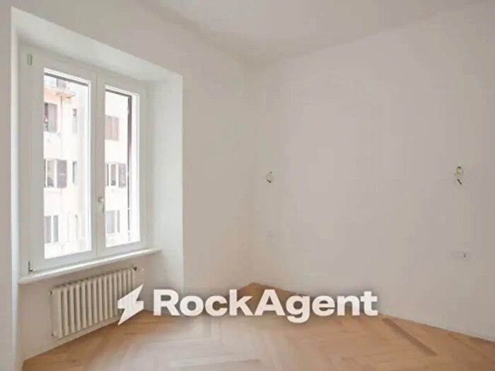 Appartamento trilocale in vendita in Via Germanico, Roma