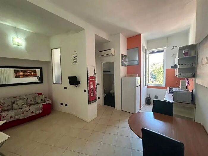 Appartamento bilocale in affitto in Via Rubens, Milano