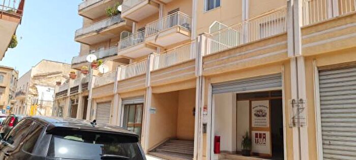 Appartamento con 6 locali in vendita in Via Piave, Castelvetrano